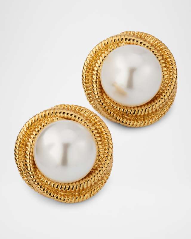 Gigi Pearly Stud Earrings